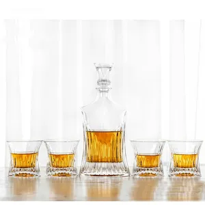 Glass Decanter Set Wholesale 22oz Luxurious Whiskey Glass Creative Crystal Whiskey Decanter Set