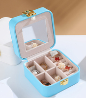 Mini boîte à bijoux carrée portable personnalisée en gros Boîte de rangement créative en PU avec miroir