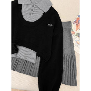 Ensemble pull et jupe courte en maille polyester/coton pour femme, col rabattu, gris et noir, style vintage, anti-boulochage - Product Image 5