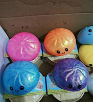 En gros Jouets à presser Squishy pour enfants, en forme de Bao Bun, lumineux qui brillent dans le noir, Maltose arc-en-ciel, Squishy mystère viral