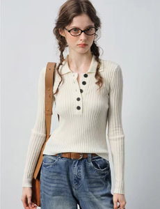 Áo len dệt kim VEGA CHANG màu trắng, kiểu dáng ôm sát, chất liệu thoáng khí, cổ trụ, thiết kế đơn hàng khuy, họa tiết sọc. - Product Image 1