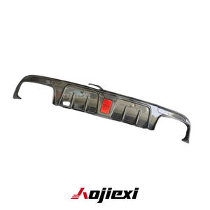 Style BS avec lèvre de séparateur de diffuseur de pare-chocs arrière en Fiber de carbone LED pour Mercedes Benz W205 C300 C43 C63 berline <span class=keywords><strong>2015</strong></span> + Kit de carrosserie - Product Image 2