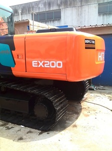 Excavatrice sur chenilles Hitachi EX200 japonaise de 18,8 tonnes avec godet de 0,8 m³ d'occasion à vendre à Shanghai - Product Image 3