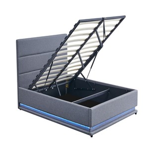 <span class=keywords><strong>Letto</strong></span> con Piattaforma in <span class=keywords><strong>Legno</strong></span> Rivestito in Pelle Sintetica Grigia Stile Moderno con Striscia LED e <span class=keywords><strong>Testiera</strong></span> Alta Morbida - Product Image 5