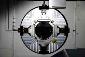 Machine de découpe laser à tube Han's Laser à bon prix, <span class=keywords><strong>7m</strong></span>, 9m, 12m, pour tuyaux métalliques, découpeuse laser à fibre - Product Image 4