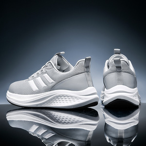 Chaussures de sport avec trois bandes, design popcorn, semelle en plaque de carbone, modèle outdoor, surface en mesh respirant, chaussures tendance - Product Image 1