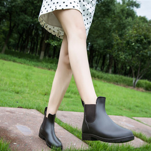 Nueva moda para <span class=keywords><strong>mujer</strong></span>, cómodas, antideslizantes, parte superior media, <span class=keywords><strong>Botas</strong></span> <span class=keywords><strong>de</strong></span> lluvia impermeables, zapatos <span class=keywords><strong>de</strong></span> <span class=keywords><strong>agua</strong></span> <span class=keywords><strong>de</strong></span> PVC para uso informal al aire libre, Otoño Invierno - Product Image 5