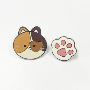 Gepersonaliseerde logo metalen ambachtelijke zilveren speldbadge met <span class=keywords><strong>cartoon</strong></span> schattige ontwerpen, hard emaille, cadeau speld - Product Image 1