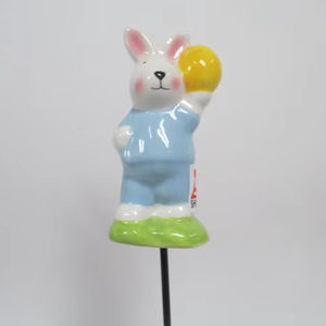 รูปปั้นสวนทำจากเรซินสีม่วงสำหรับจัดแสดงไข่อีสเตอร์กระต่ายไข่สีส้มออกแบบได้ตามต้องการ - Product Image 1