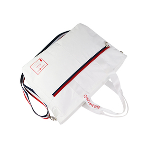 Sac de voyage multifonctionnel unisexe en polyester imperméable blanc avec fermeture éclair, motif personnalisé, grand format, léger, en Tyvek - Product Image 3