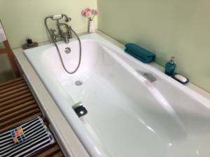 1.8 m China <strong>Bathtub</strong> extra Large <strong>Cast</strong> <strong>Iron</strong> Enamel <strong>Bathtubs</strong> - Product Image 4