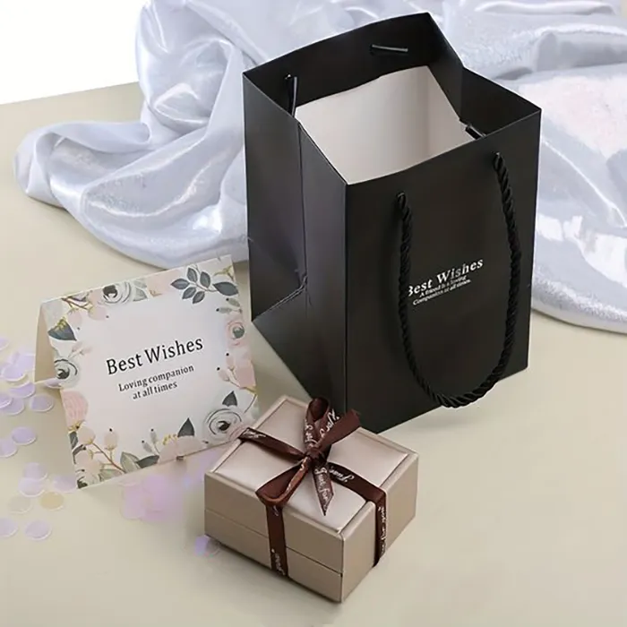 Sacchetto di carta di lusso personalizzato con scatole di gioielli regali di compleanno per mamma fidanzata romantica scatola di san valentino forniture per feste