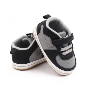 Chaussures pour bébé nouveau-né de 0 à 1 an, nouvelle arrivée, chaussures décontractées pour bébé en cuir PU blanc, semelle confortable en TPR, chaussures de basket-ball pour tout-petits - Product Image 3