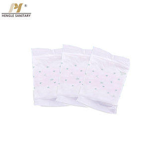 Vente en gros de serviettes hygiéniques pour femmes à faible coût anion ultra-mince <span class=keywords><strong>mini</strong></span> serviettes hygiéniques anion toutes les tailles peuvent être personnalisées - Product Image 4