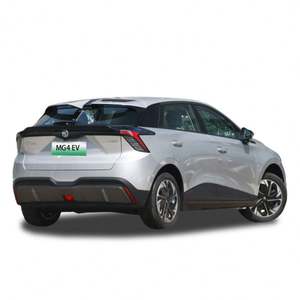 La conception intérieure de l'espace offre des options de stockage adéquates pour le véhicule électrique à nouvelle énergie MG4 - Product Image 6