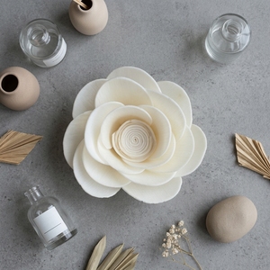 Fleur <span class=keywords><strong>de</strong></span> <span class=keywords><strong>rose</strong></span> en <span class=keywords><strong>bois</strong></span> <span class=keywords><strong>de</strong></span> Sola faite à la main <span class=keywords><strong>de</strong></span> 8 cm, blanche naturelle, fleur artificielle en <span class=keywords><strong>bois</strong></span> <span class=keywords><strong>de</strong></span> Sola pour la décoration <span class=keywords><strong>de</strong></span> mariage et <span class=keywords><strong>de</strong></span> la maison - Product Image 3