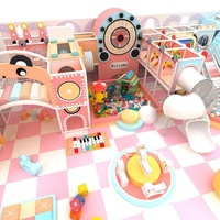 Structure de jeu intérieure commerciale pour enfants, thème avion, avec piscine à balles et toboggan, en matériaux recyclables de haute qualité et sûrs