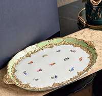 Plateau de service de luxe en porcelaine fine, vert clair, avec motifs floraux dorés en relief, écologique, style américain, pour mariage, finition brillante