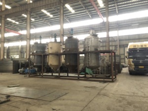 Solución de procesamiento de purificador de aceite de salvado de arroz comestible sostenible de calidad superior para materia prima de aceite crudo de planta de fabricación - Product Image 4