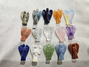 Meilleures ventes : Sculpture d'ange en quartz rose pour la guérison émotionnelle, l'harmonie relationnelle et comme cadeau spirituel, disponible à la vente - Product Image 2