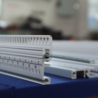 Poutre de support avant à double trou personnalisée, profil en aluminium résistant à la corrosion, accessoires de châssis électronique VPX