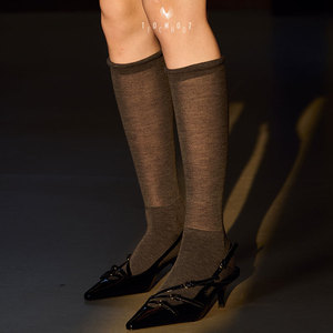 Calze Estive da Donna Sopra il Ginocchio in Cotone Pettinato Premium, Traspiranti, Antibatteriche e Morbide per Donne alla Moda - Product Image 4