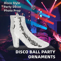 Ornements de fête de la Saint-Valentin en verre moderne artisanat banane boule disco LED pour l'obtention du diplôme de Noël nouvel an décorations parfaites
