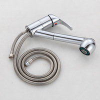 Mélangeur de cuisine en laiton au design moderne Robinet d'eau chaude et froide à 2 fonctions avec tirette Finition chromée Style contemporain pour évier