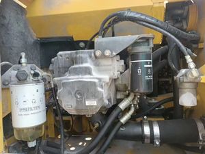 รถขุดมือสอง Komatsu PC200 20 ตัน ของแท้จากญี่ปุ่น พร้อมขาย รวมเครื่องยนต์ เกียร์ ปั๊มเกียร์ แบริ่ง และอุปกรณ์ก่อสร้าง - Product Image 5