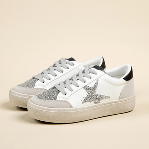 Nouvelles chaussures légères à semelles souples antidérapantes, chaussures décontractées à semelles épaisses pour femmes, chaussures blanches à la mode en forme d'étoile - Product Image 4