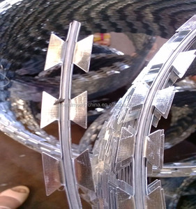 Alambre de Púas Galvanizado Tipo Concertina de 300 mm de Diámetro, <span class=keywords><strong>Bto</strong></span> <span class=keywords><strong>20</strong></span>, Nigeria - Product Image 5