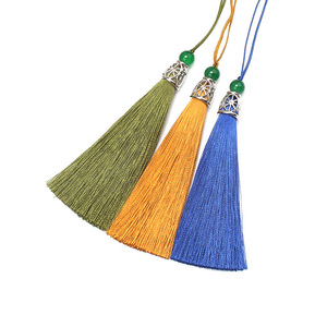 Borla de flecos de poliéster verde con cuentas decorativas para sombrero, bolsita aromática, venta al por mayor de fábrica - Product Image 5