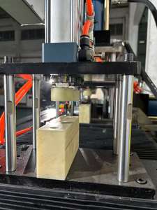 Machine de poinçonnage d'angle avec commande PLC, <span class=keywords><strong>moteur</strong></span> entraîné par <span class=keywords><strong>moteur</strong></span>, fonctions de poinçonnage et de découpe, équipement automatisé à haute efficacité - Product Image 3