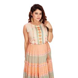 Conjunto de Kurta Larga sin Mangas Étnica para Mujer, Ropa India, para un Look Diario, a Precios de Mayoreo - Product Image 2