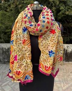 Dupatta de Algodón Phulkari Hecha a Mano, Casual, de Verano, Larga, para Mujer, con Bordado Floral, de Secado Rápido y Transpirable - Product Image 2