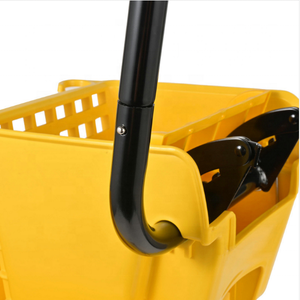 2026 BEAO Vente en gros Seau <span class=keywords><strong>essoreur</strong></span> de 32L en microfibre jaune avec essoreuse à eau UP-062 pour hôtel - Product Image 3