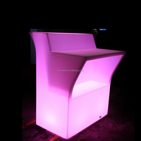 Mobilier de bar Led couleur RVB personnalisé portable pour boîte de nuit Comptoir de bar Led pour extérieur, café, pub, bar à cocktails rond de luxe en plastique