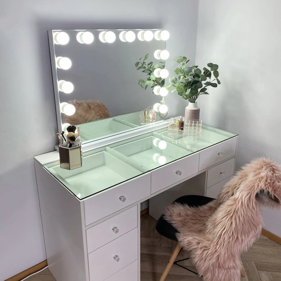 Hiện đại lớn ăn Tabletop Vanity gương Salon trạm thắp sáng gương mỹ phẩm với 12 pcs Bạc Vuông Hollywood gương