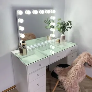 Miroir de courtoisie de table pour grande robe moderne Miroir cosmétique éclairé pour station de salon avec 12 miroirs hollywoodiens carrés argentés