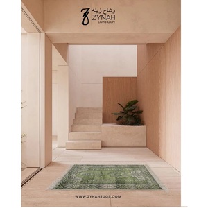 Tapis de prière musulman en viscose Emerald Serenity, exportateur indien, confortable pour hommes et femmes, disponible à la vente - Product Image 2