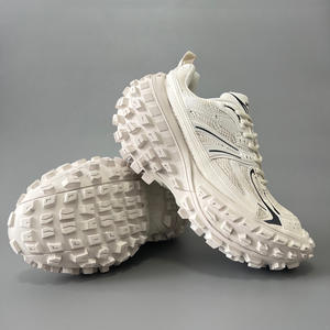 Zapatillas de Lujo Defender 2026, Último Modelo, Diseño Moderno, Antideslizantes, con Suela de Goma con Dientes de Neumático - Product Image 4