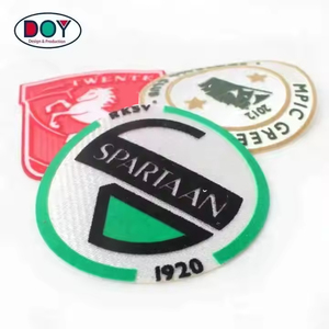 Étiquettes <span class=keywords><strong>de</strong></span> vêtements en <span class=keywords><strong>flocage</strong></span> doux à repasser, vente en gros, conception personnalisée, <span class=keywords><strong>logo</strong></span> <span class=keywords><strong>de</strong></span> club <span class=keywords><strong>de</strong></span> football, <span class=keywords><strong>flocage</strong></span>, transfert thermique en vinyle, patchs pour chapeaux - Product Image 1