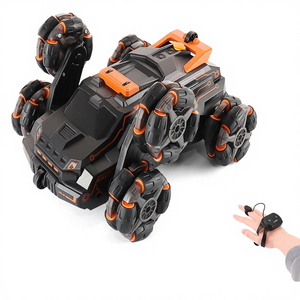 รถบังคับระยะไกลรุ่นใหม่: แขนแกว่ง6ล้อ, การควบคุมด้วยท่าทางการเปลี่ยนรูป, ดริฟท์, สเปรย์, การปีนเขาแบบออฟโรด + เพลงไฟ - Product Image 1