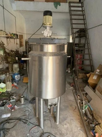 Récipient de mélange industriel SS avec agitateur motorisé pour applications chimiques et cosmétiques