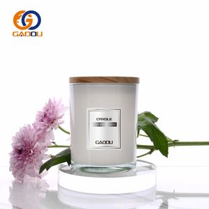 Vela Aromática de Alta Gama en Frasco de Vidrio Color Té, Hecha a Mano con Botella de Vidrio de Lujo Accesible - Product Image 4