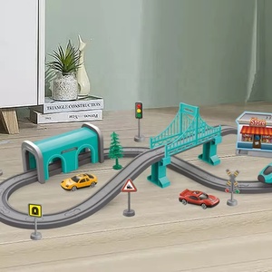 2024 Hot Bán giáo dục 66 cái Pin hoạt động TRAIN SET DIY điện Train đường sắt tốc độ cao thành phố theo dõi nhựa khe cắm đồ chơi - Product Image 3