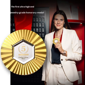 Médaille d'or Marathon Award Custom Made Champion Crystal Metal Plaque écologique Four Seasons <span class=keywords><strong>Eternal</strong></span> Shine pour l'entreprise - Product Image 6