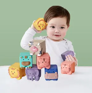 Jouets éducatifs à empiler boîte cadeau 6 pièces ensemble 3D en silicone souple blocs de construction bébé anneaux de dentition puzzle cube