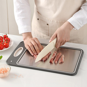 Tabla de cortar Okamoto de paja de trigo rectangular, de acero inoxidable 304, de doble cara, para cortar verduras y carne. - Product Image 3