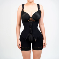 Shorty sculptant amincissant et rehausseur de fesses, style colombien, avec détails diamantés, mi-cuisse |   Haute compression et taille élastique